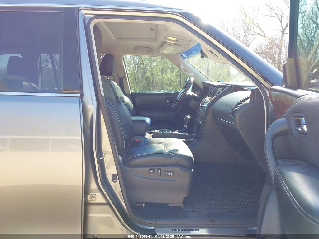 2015 Infiniti QX80 photo 5