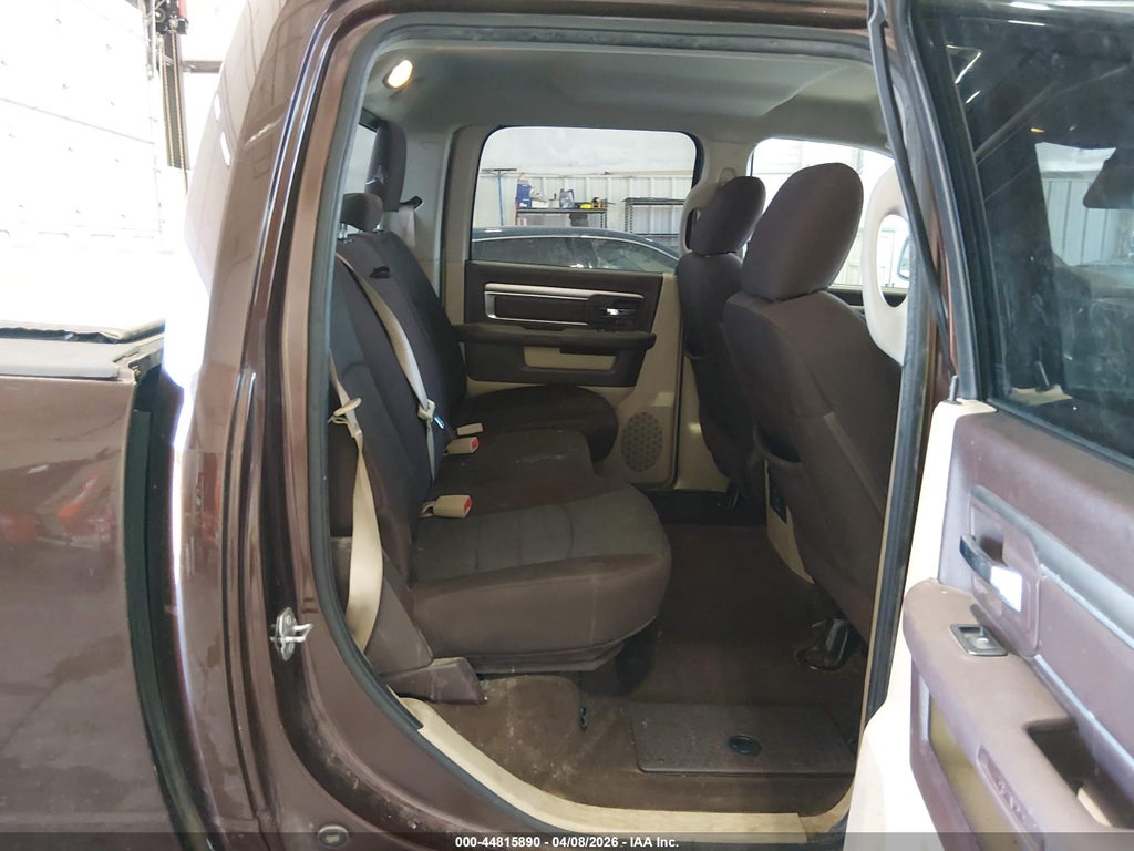 2015 Ram 1500 SLT photo 8