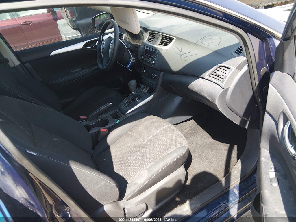 2017 Nissan Sentra S photo 5