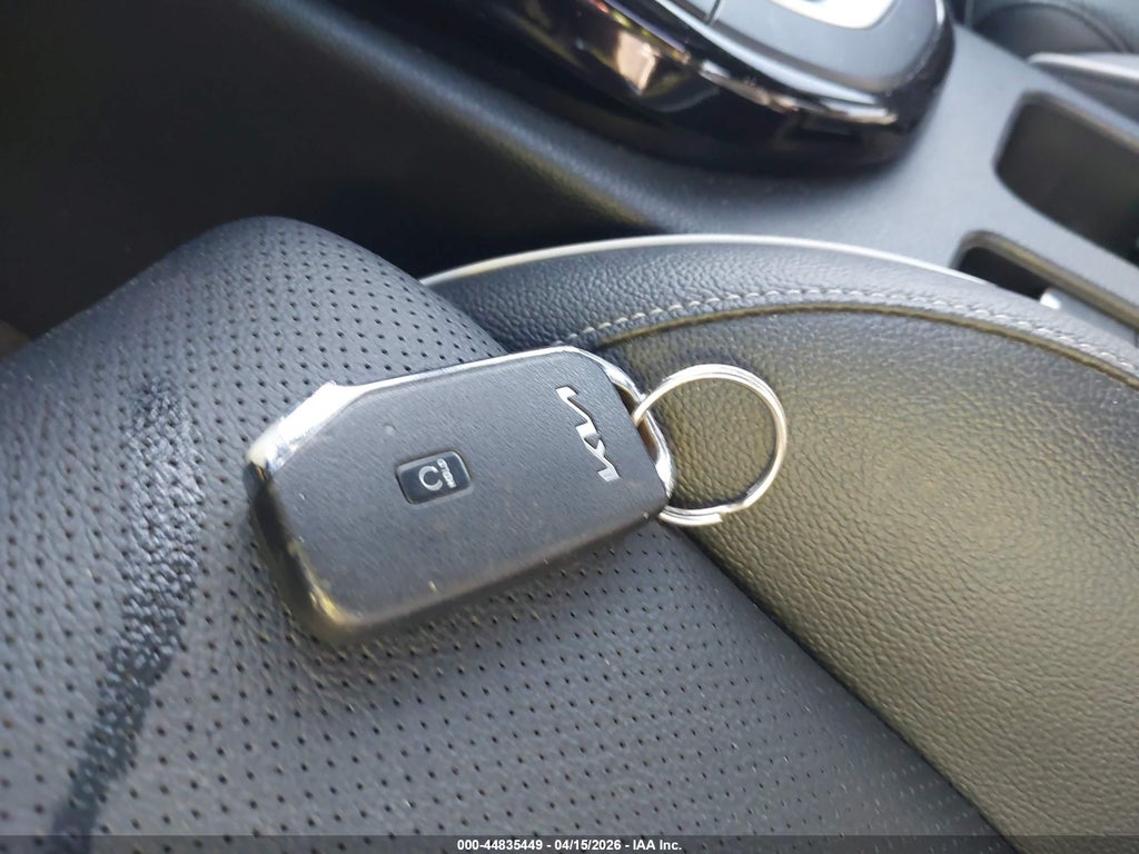 2023 Kia Forte GT-Line photo 11