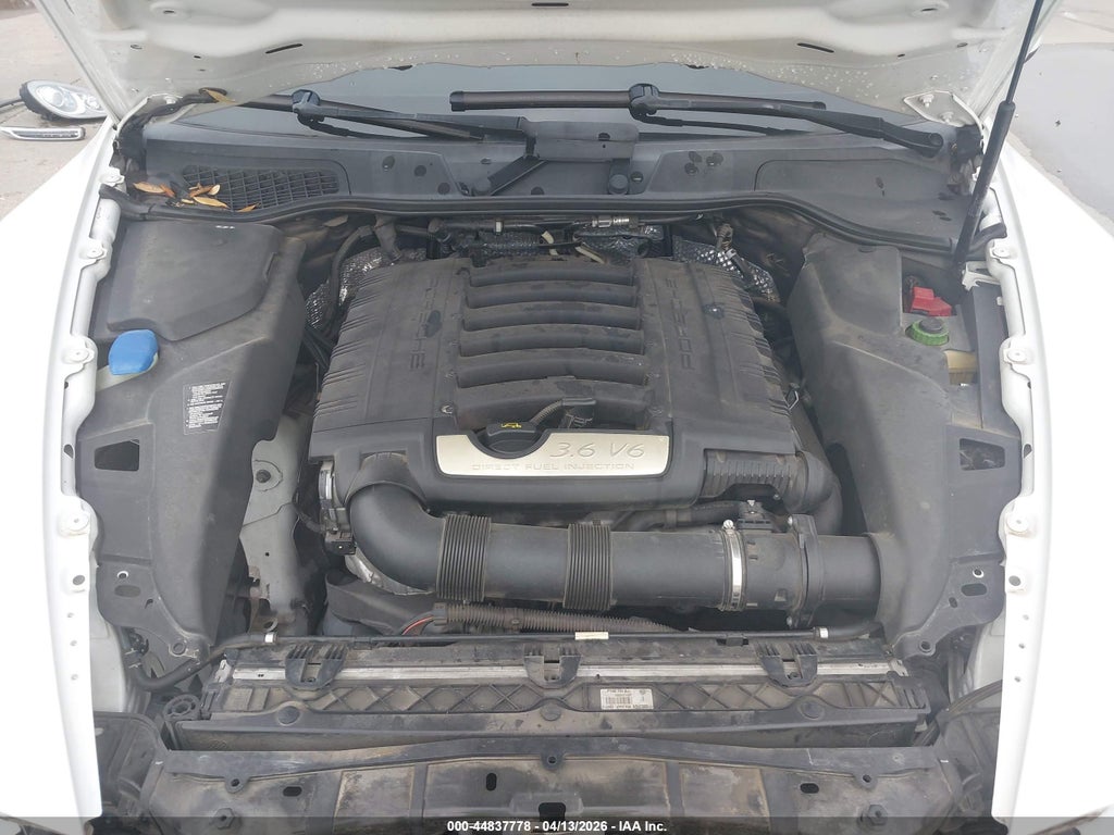 2012 Porsche Cayenne photo 10