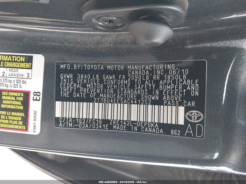 2010 Toyota Corolla LE photo 9