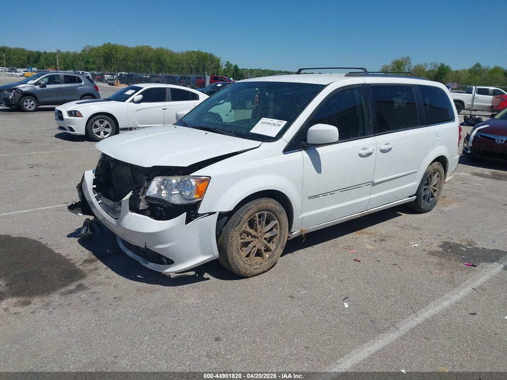 2017 Dodge Grand Caravan SXT photo 2