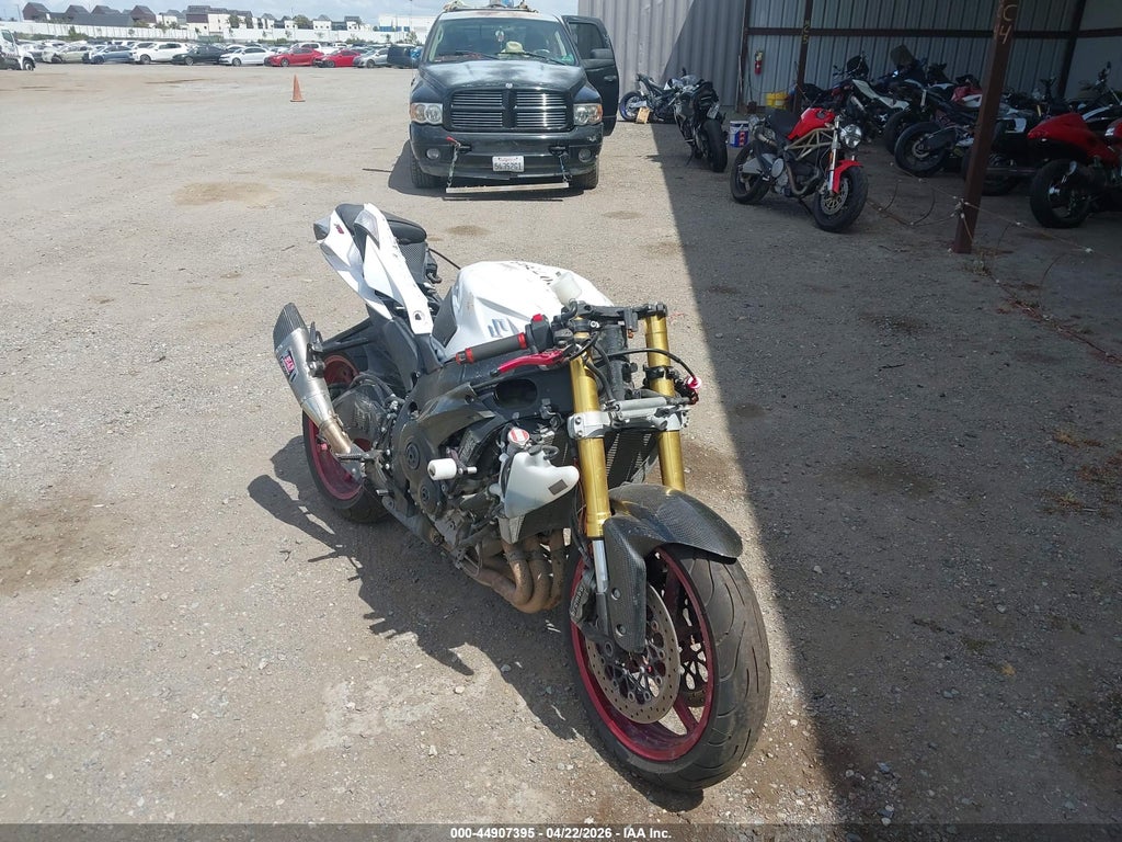 JS1GR7MA7H2101451 2017 SUZUKI GSX-R750 photo no. 1