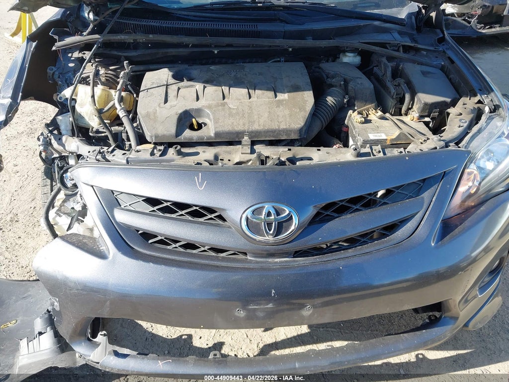2012 Toyota Corolla S photo 10
