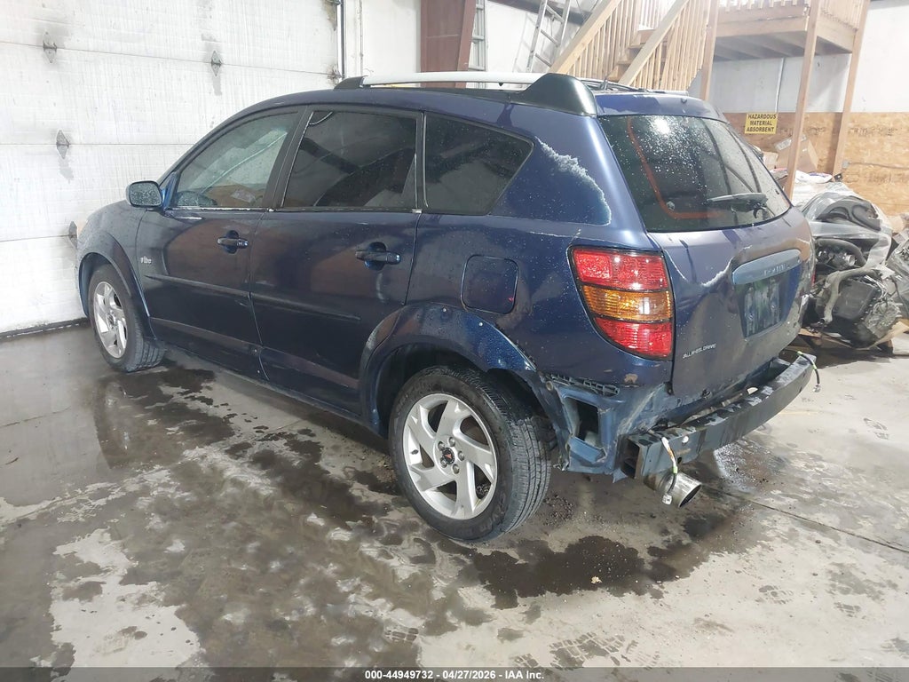 2004 Pontiac Vibe photo 3