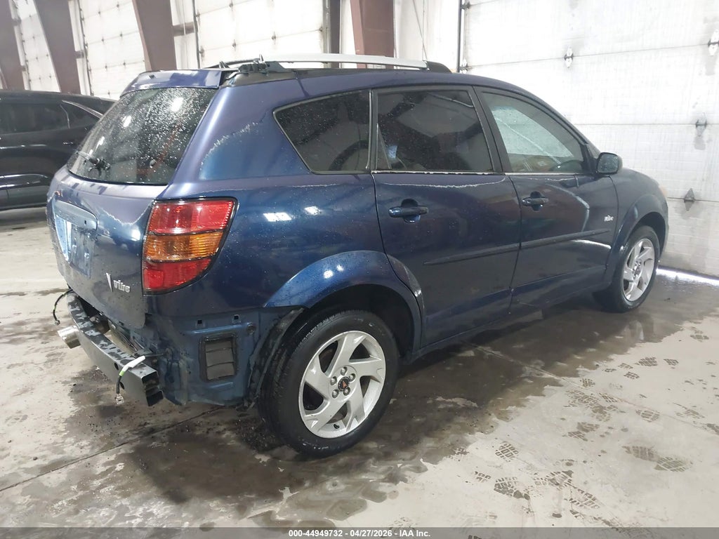 2004 Pontiac Vibe photo 4