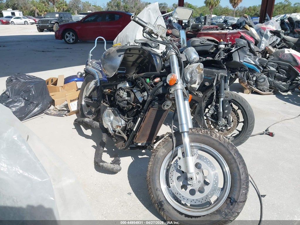 2002 SUZUKI VZ800