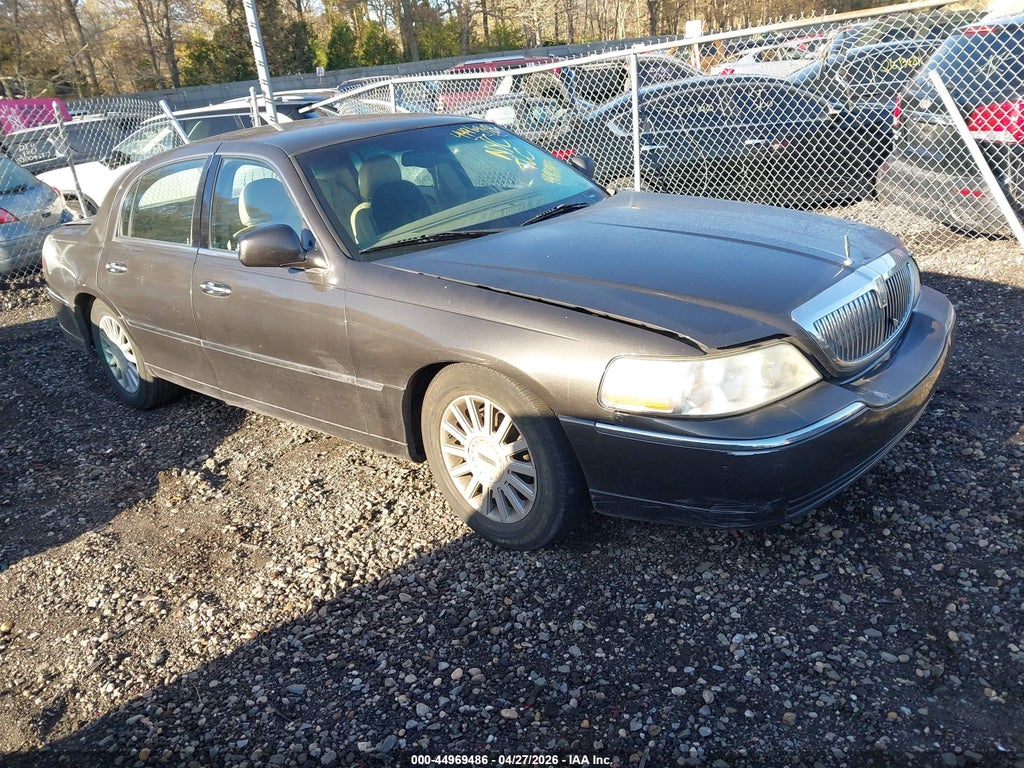 2005 LINCOLN TOWN CAR