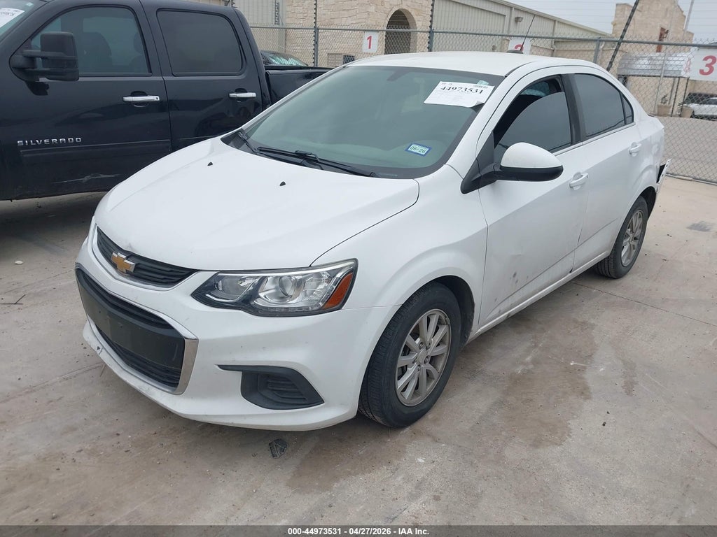 2020 Chevrolet Sonic FWD LT photo 2