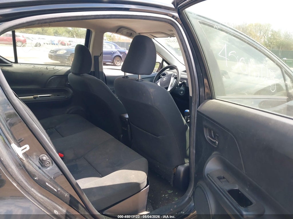 2015 Toyota Prius C TWO photo 8