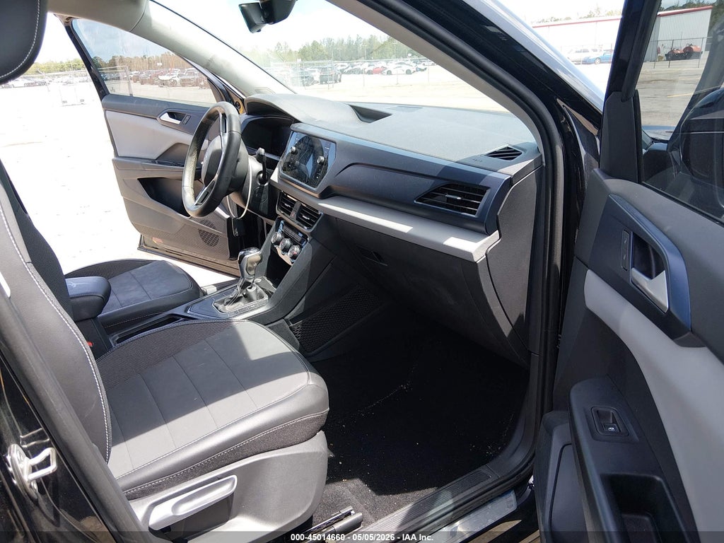 2023 Volkswagen Taos 1.5T SE photo 5