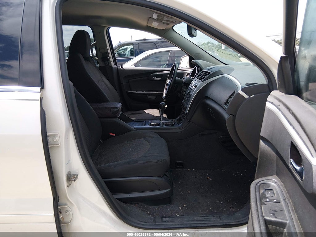 2012 Chevrolet Traverse 1LT photo 5