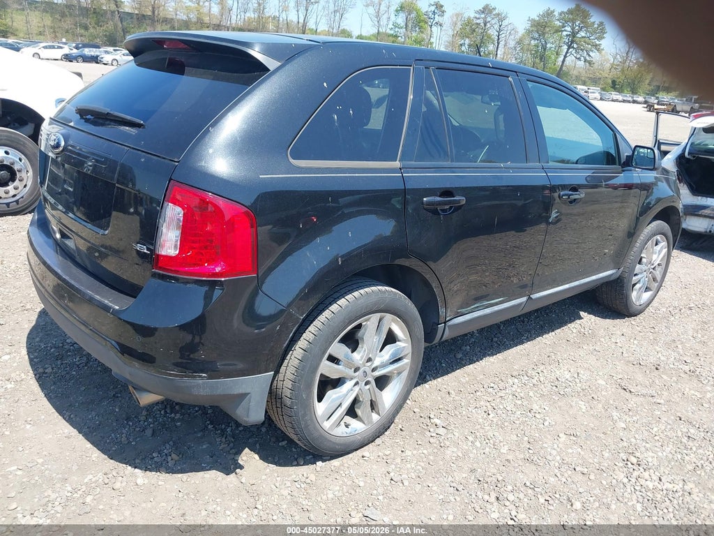 2013 Ford Edge SEL photo 4