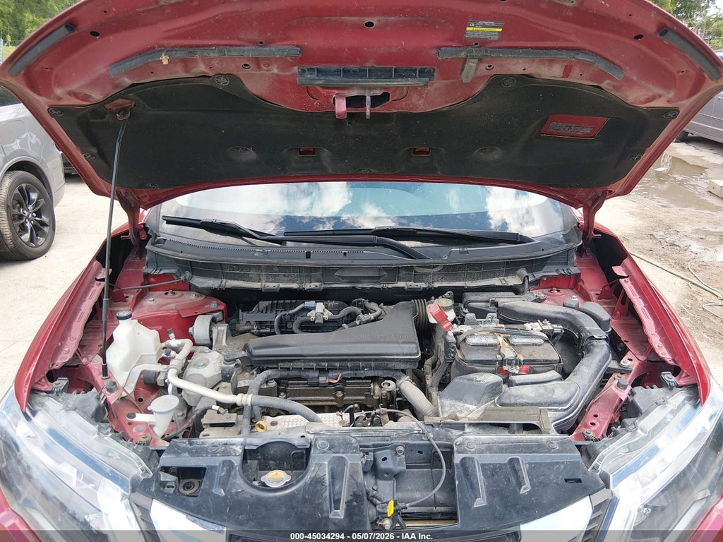 2017 Nissan Rogue SV photo 10