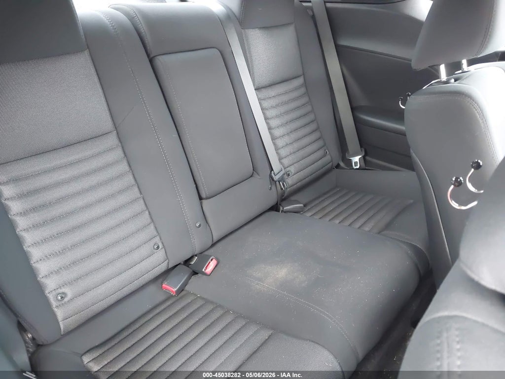 2013 Dodge Challenger R/T photo 8