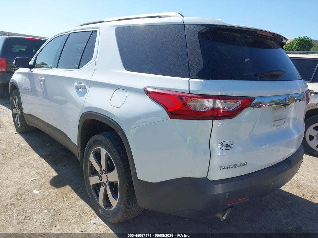 2020 Chevrolet Traverse FWD LT Leather photo 3