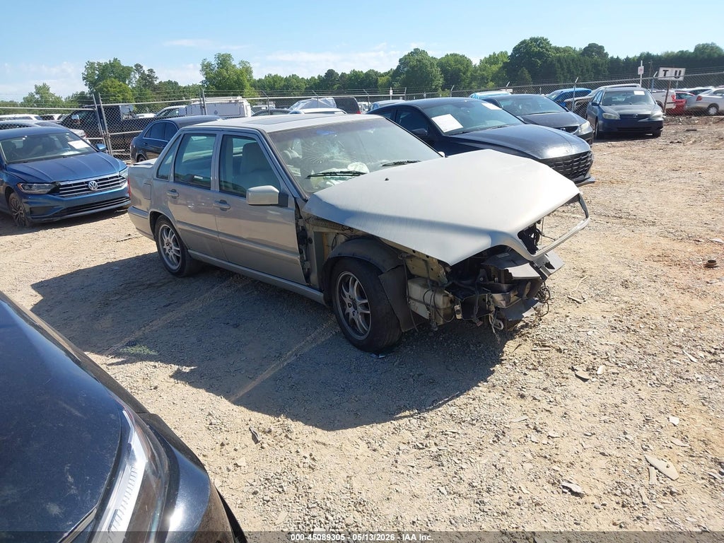 2000 VOLVO S70