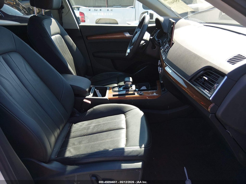 2022 Audi Q5 Premium 45 Tfsi S Line Quattro S Tronic photo 5