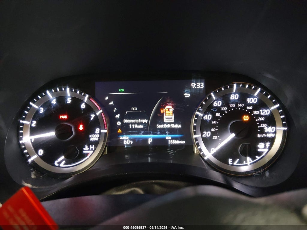 2023 Toyota Highlander LE photo 7