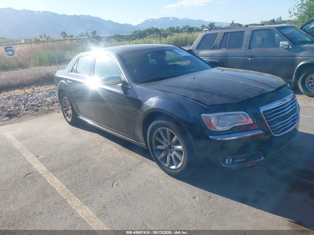 2C3CA6CT3BH538214 2011 CHRYSLER 300C photo no. 1