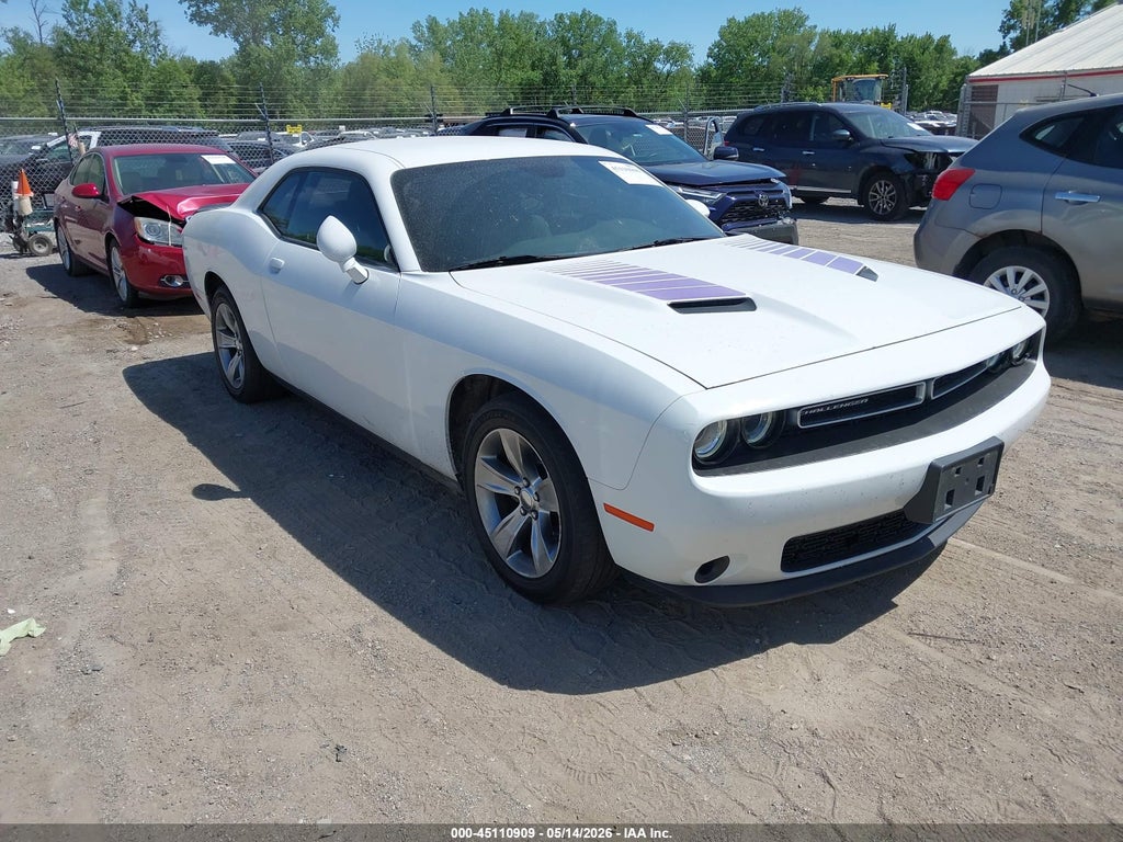 2C3CDZAG7HH592610 2017 DODGE CHALLENGER photo no. 1