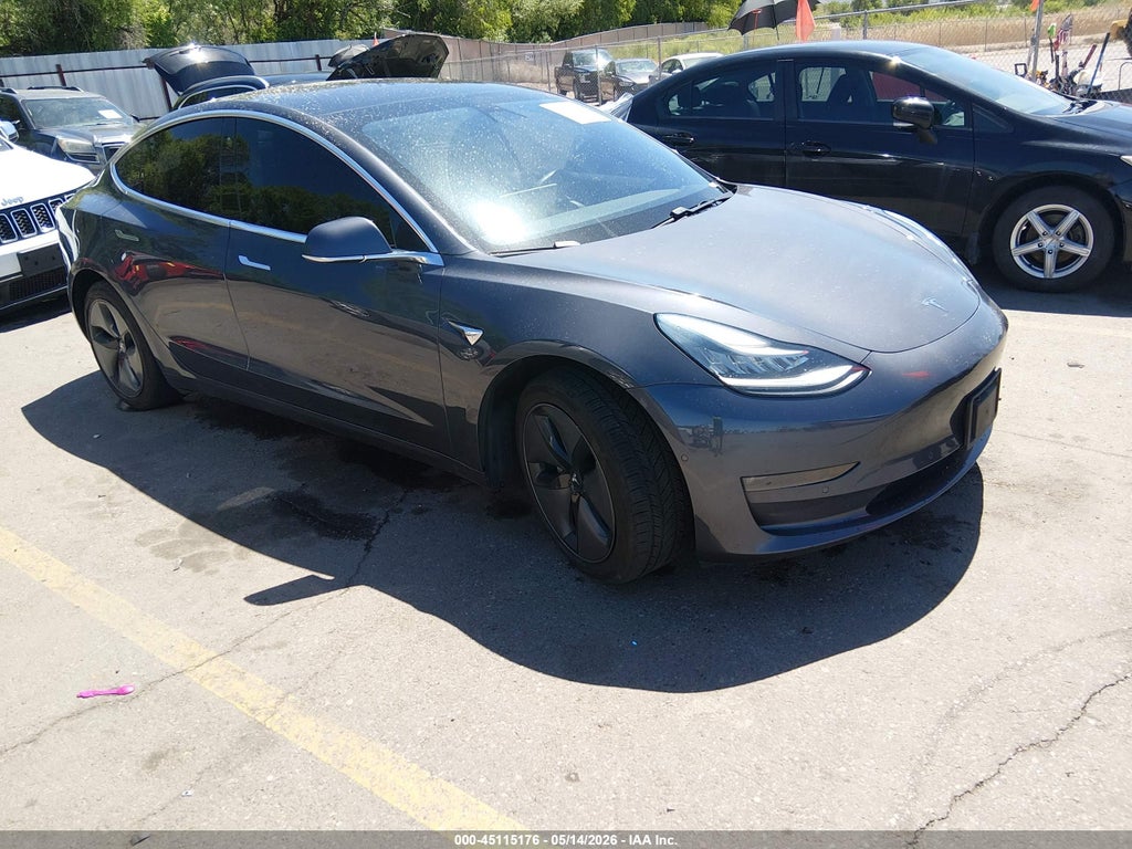 5YJ3E1EB5JF119647 2018 TESLA MODEL 3 photo no. 1