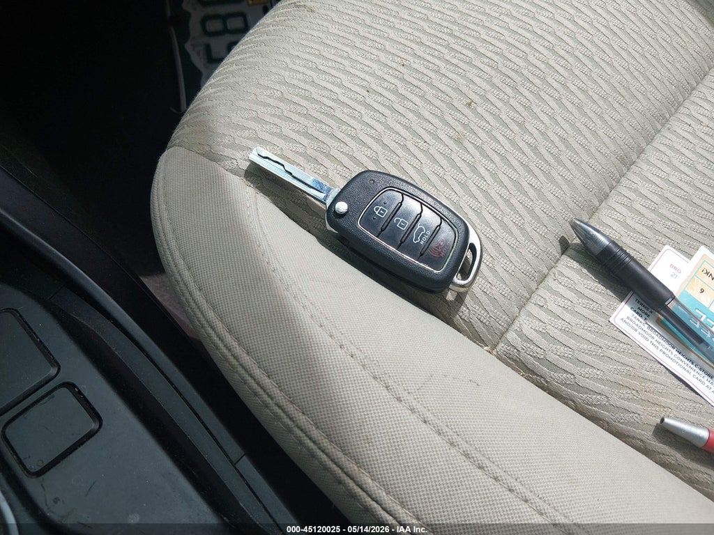 2017 Hyundai Santa FE Sport 2.4L photo 11