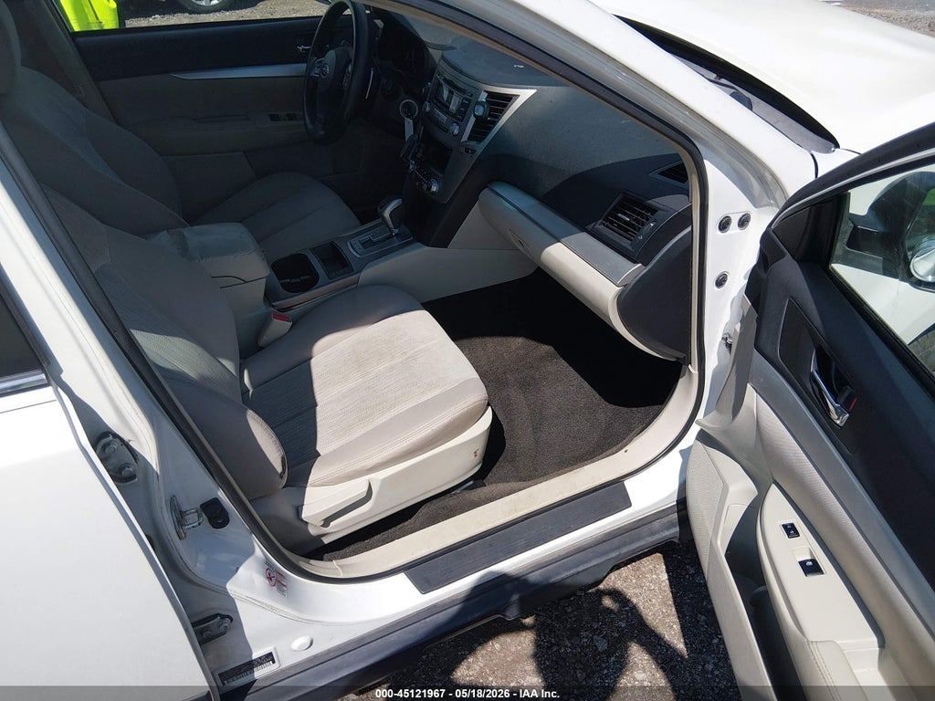 2013 Subaru Outback 2.5I photo 5
