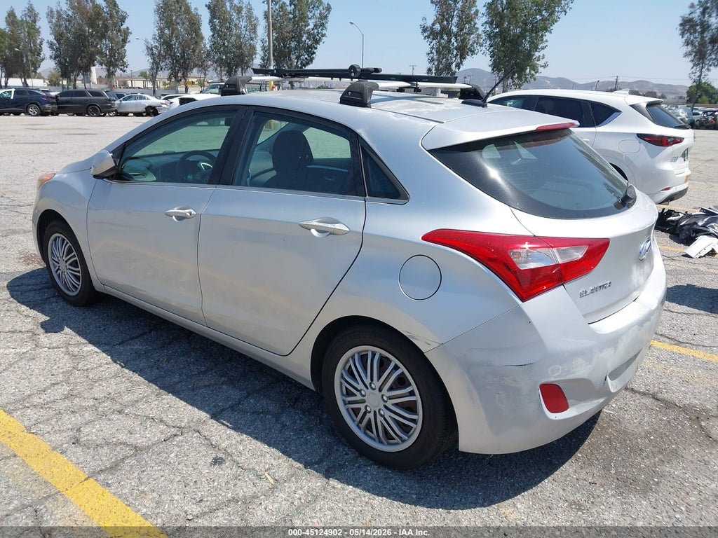 2016 Hyundai Elantra GT photo 3