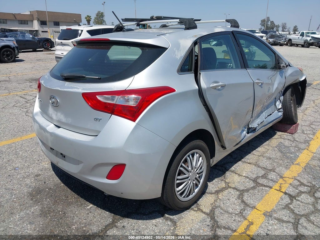 2016 Hyundai Elantra GT photo 4