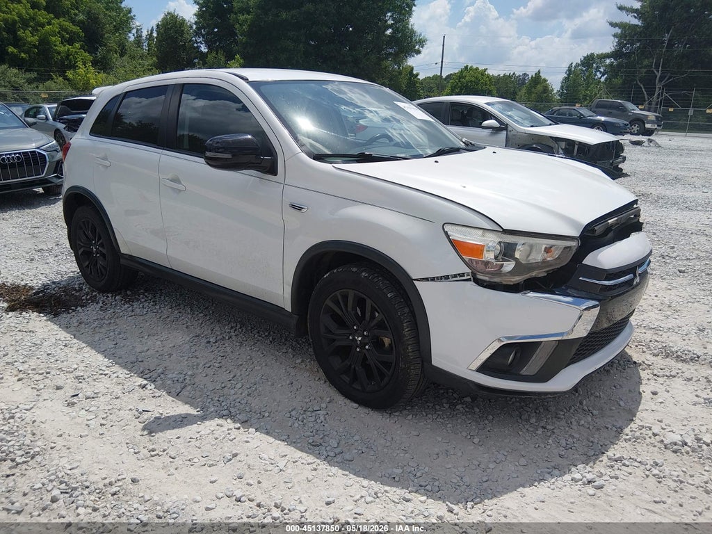 2018 Mitsubishi Outlander Sport 2.0 LE photo 1