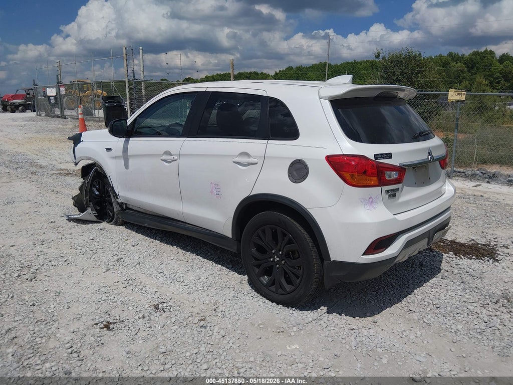 2018 Mitsubishi Outlander Sport 2.0 LE photo 3