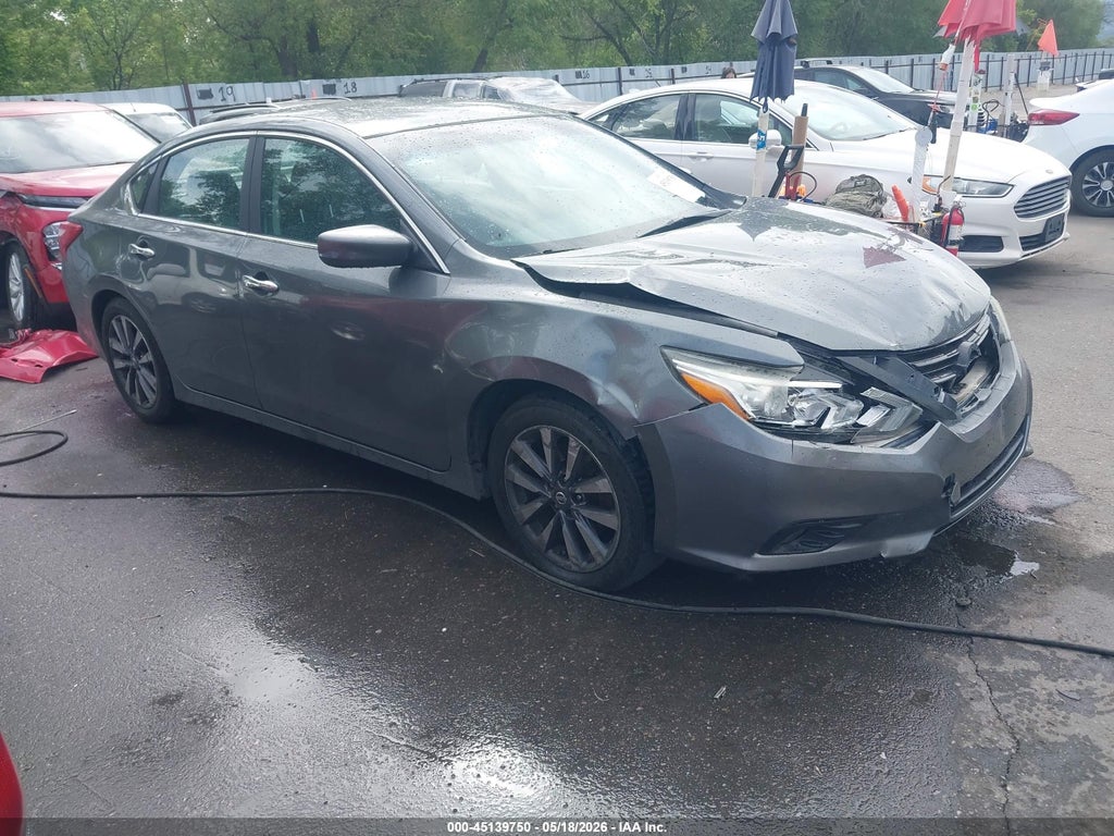 2017 Nissan Altima 2.5 SV photo 1