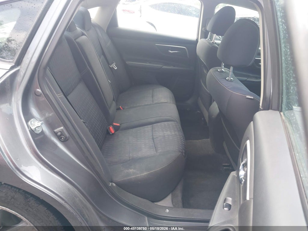 2017 Nissan Altima 2.5 SV photo 8