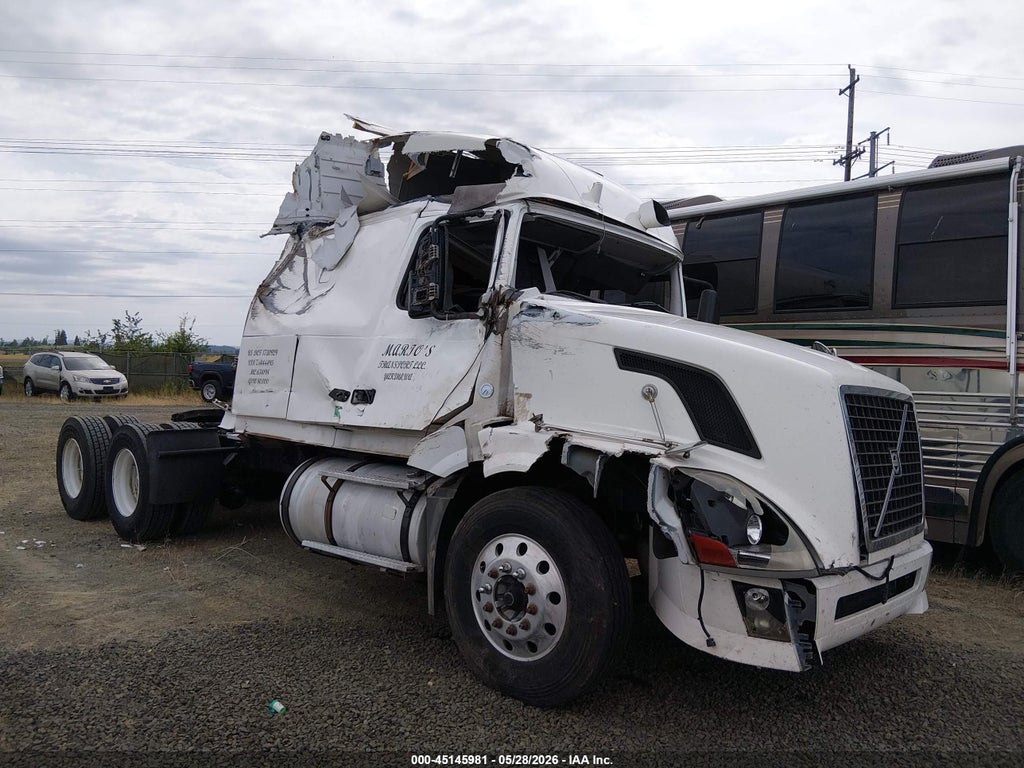 2007 VOLVO VN