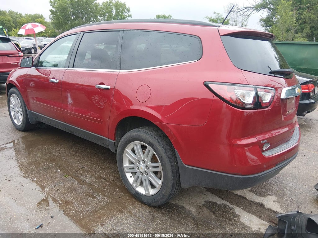 2013 Chevrolet Traverse 1LT photo 3