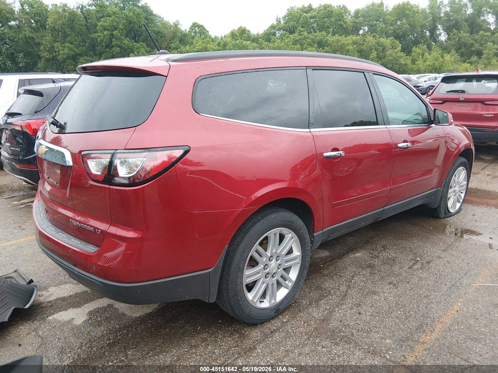 2013 Chevrolet Traverse 1LT photo 4