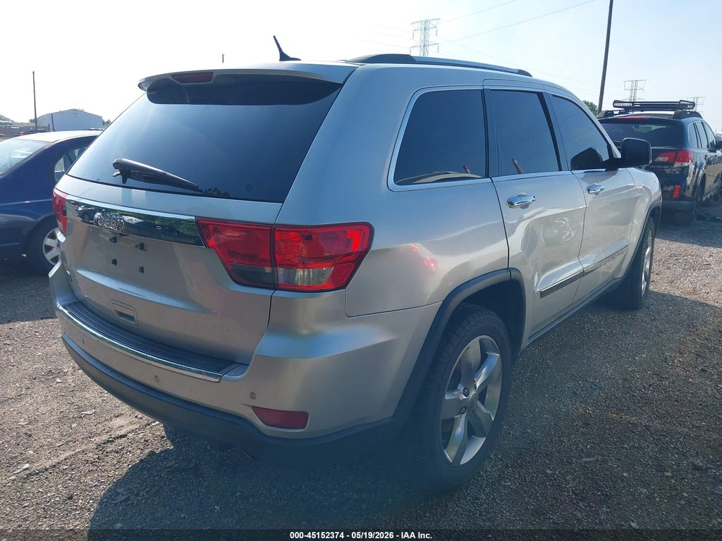 2012 Jeep Grand Cherokee Overland photo 4