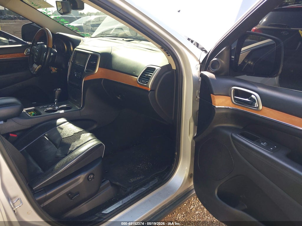2012 Jeep Grand Cherokee Overland photo 5
