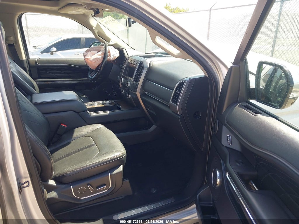2019 Ford Expedition Platinum photo 5