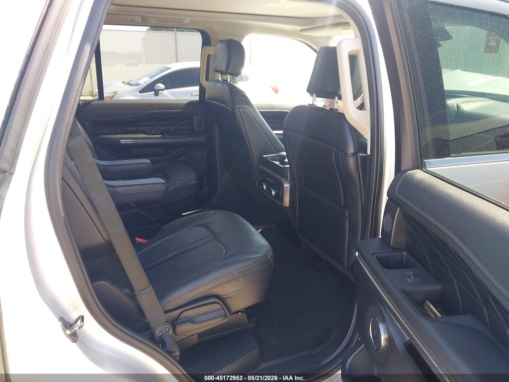 2019 Ford Expedition Platinum photo 8