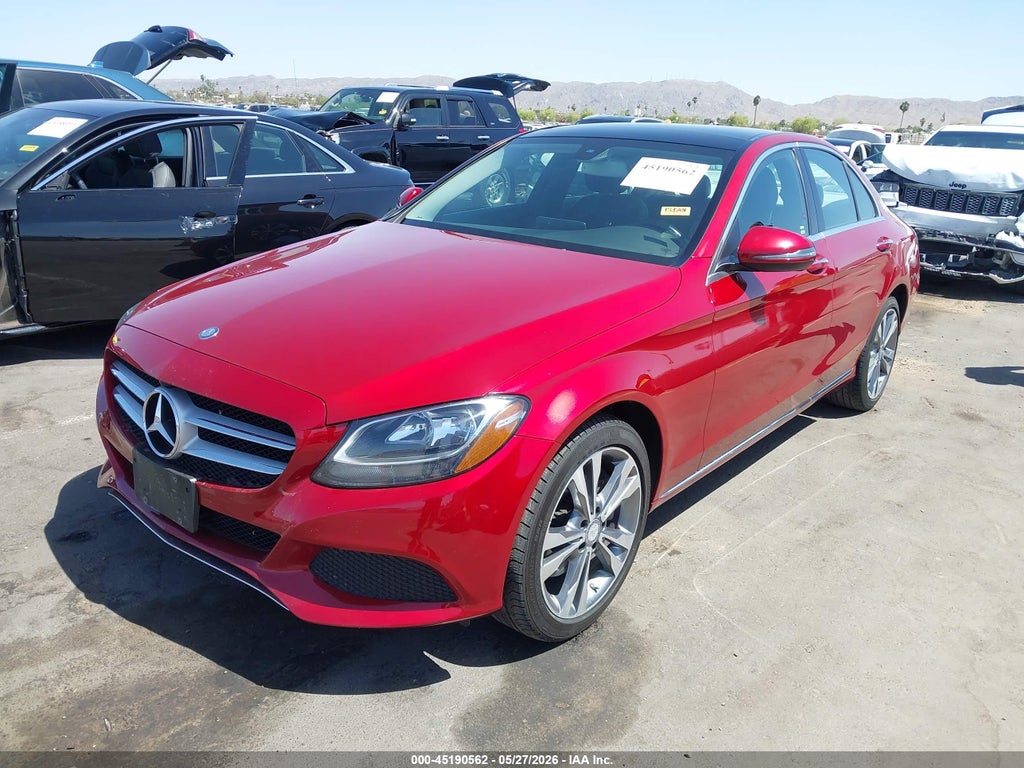 2016 Mercedes-Benz C 300 Luxury 4MATIC photo 2
