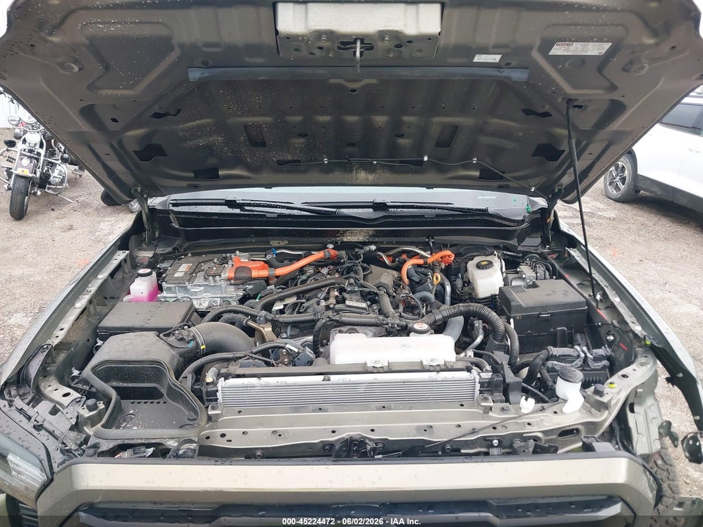 2025 Toyota Tacoma Hybrid TRD OFF Road photo 10
