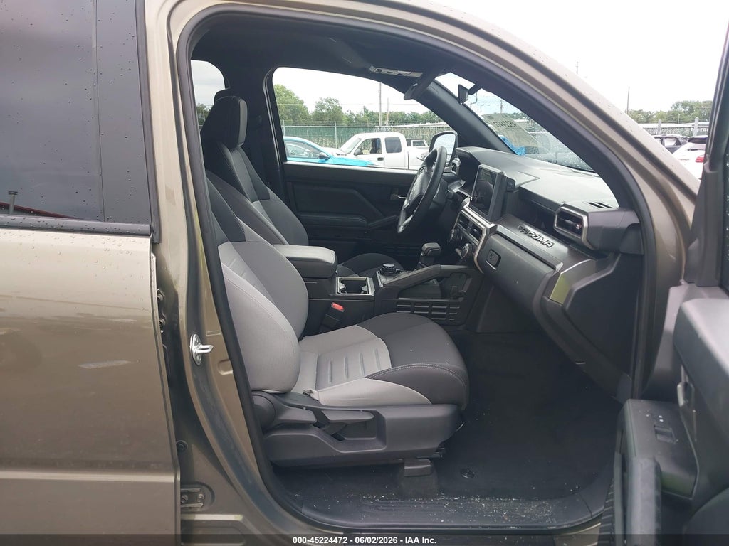 2025 Toyota Tacoma Hybrid TRD OFF Road photo 5