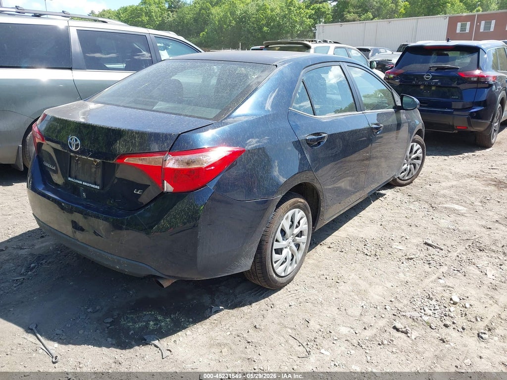 2018 Toyota Corolla LE photo 4