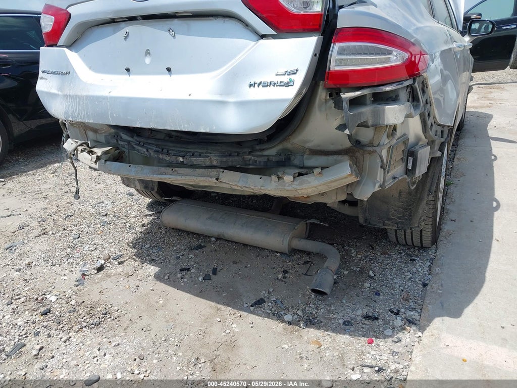 2015 Ford Fusion Hybrid SE photo 6