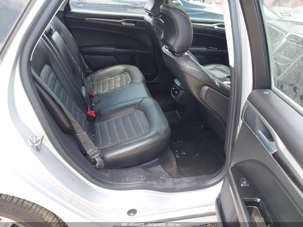 2015 Ford Fusion Hybrid SE photo 8