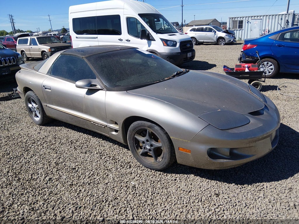 2002 Pontiac Firebird photo 1