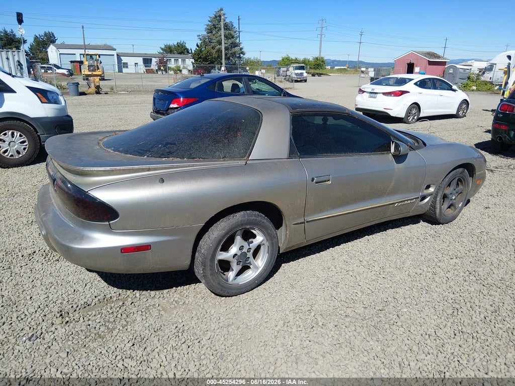2002 Pontiac Firebird photo 4